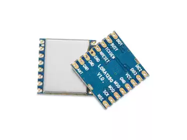 Comment nettoyer le capot de protection du module émetteur-récepteur sans fil avec de la poussière